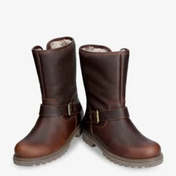 Singapur Botas de piel con forro interior de pelo.